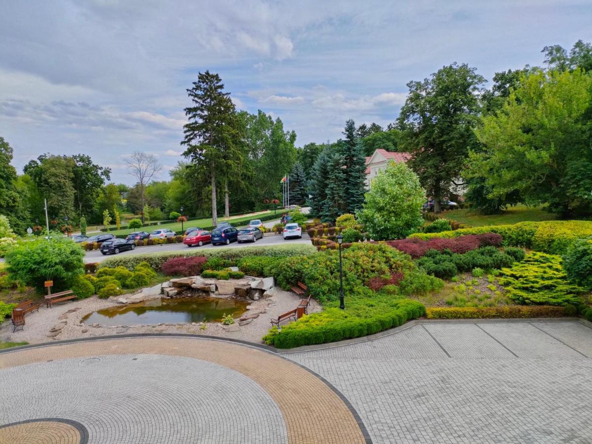 Hotel Viwaldi Baruchowo Bagian luar foto