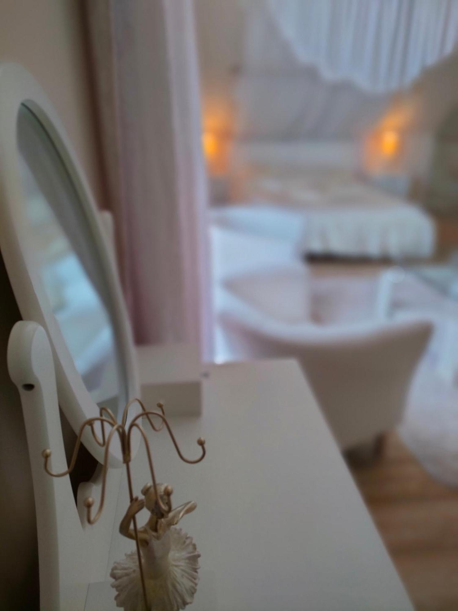 Hotel Viwaldi Baruchowo Bagian luar foto