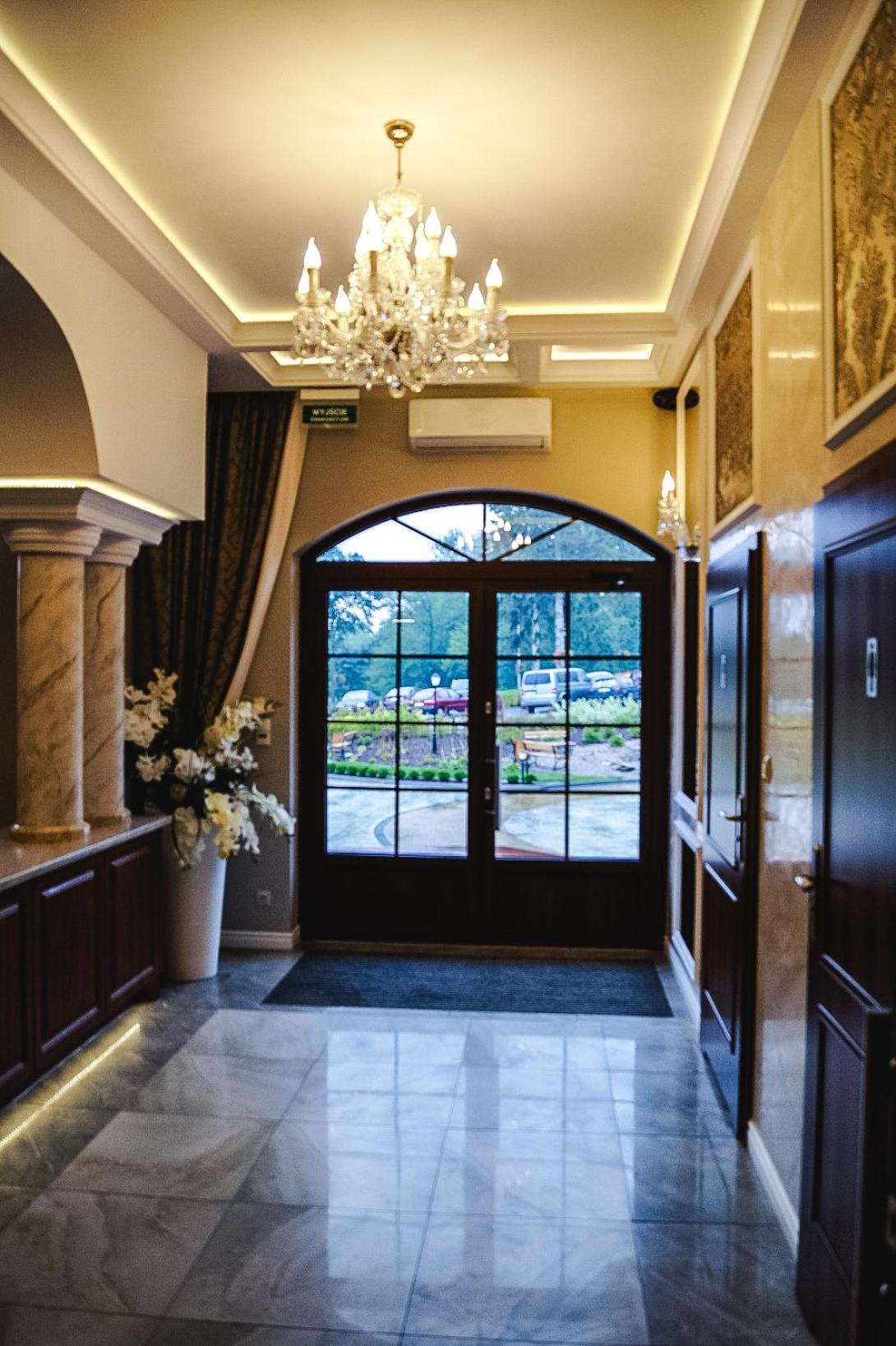 Hotel Viwaldi Baruchowo Bagian luar foto