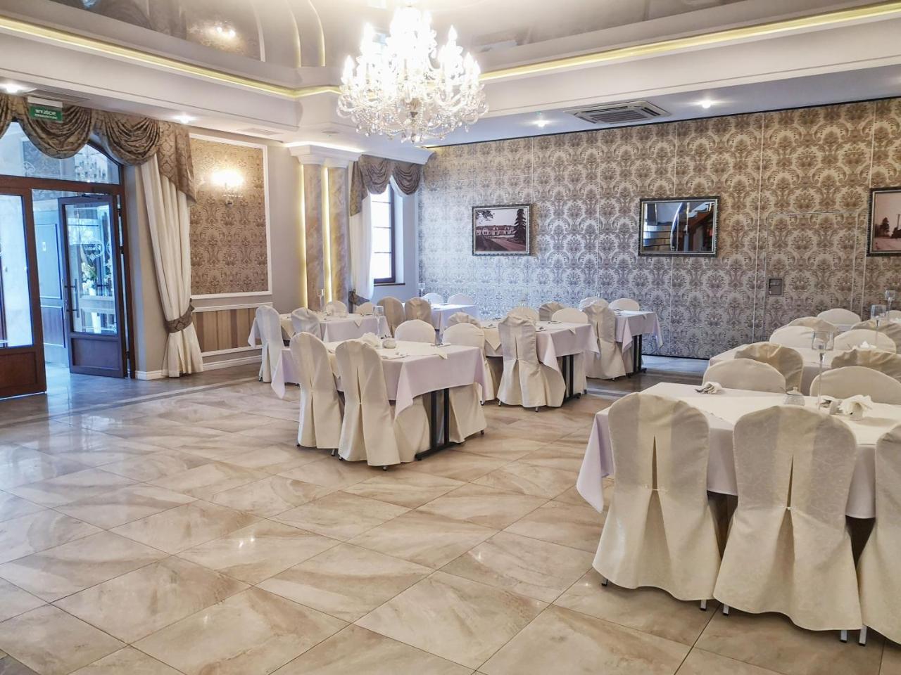 Hotel Viwaldi Baruchowo Bagian luar foto